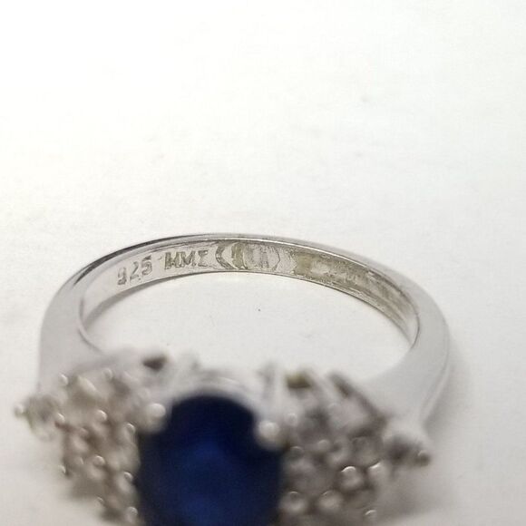 Vintage Sterling Silver Blue Oval Rhinestone Ring, Size 6 Band, Cluster Cocktail - Picture 4 of 9